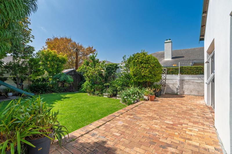 3 Bedroom Property for Sale in Harfield Village Western Cape